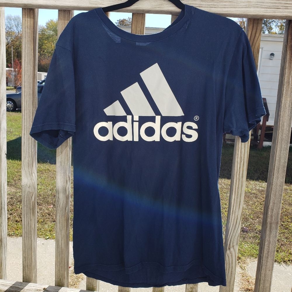 Men's Adidas shirt (size L)